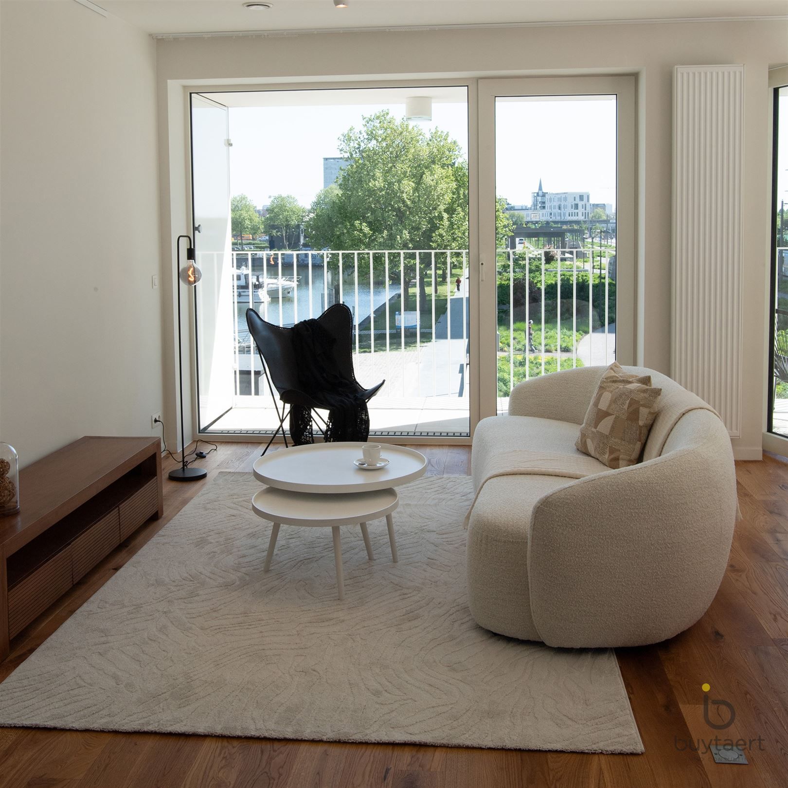 Luxe 3 slpk appartement met een gigantisch terras met zicht op het Kempisch dok. foto 2