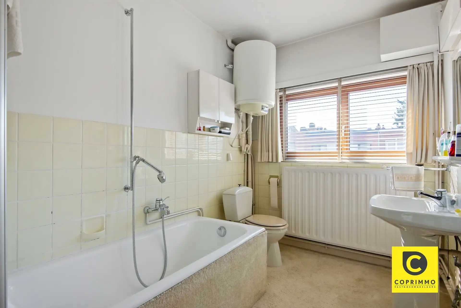 IN OPTIE! Te renoveren 3 slpk woning met tuin aan 't Boekenbergpark! foto 12