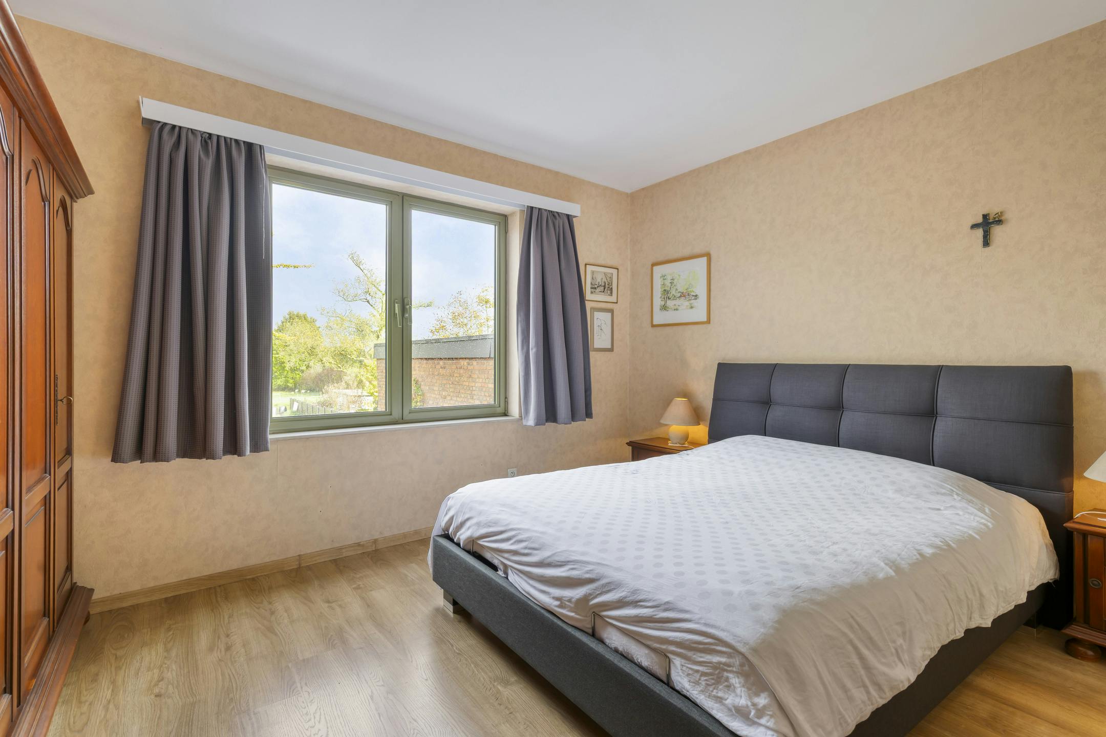 Ruim huis met 5/6 slaapkamers, garage en tuin in Boom foto 15