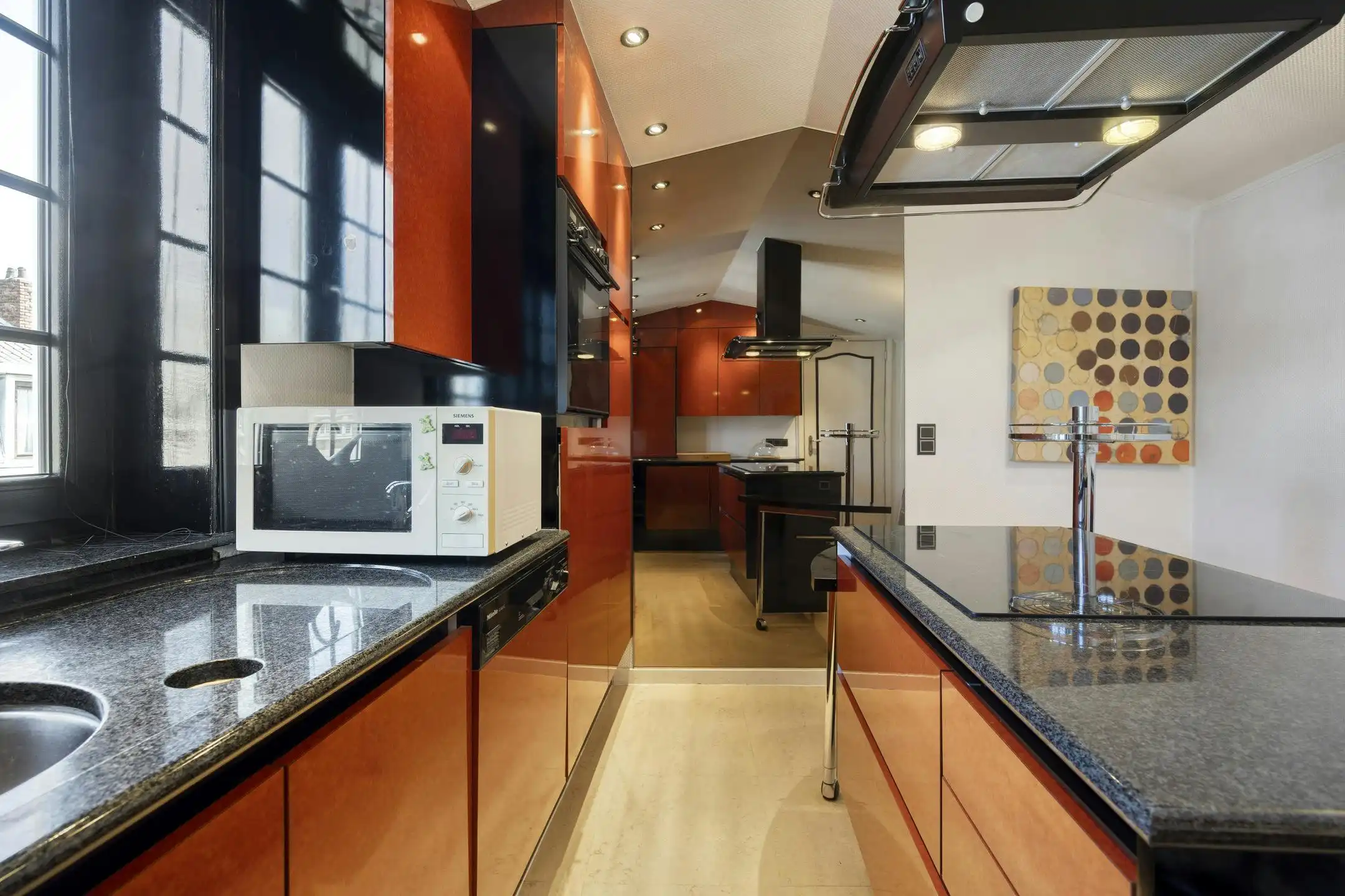 Karaktervolle driegevelwoning met commerciële ruimte in hartje Vilvoorde foto 40