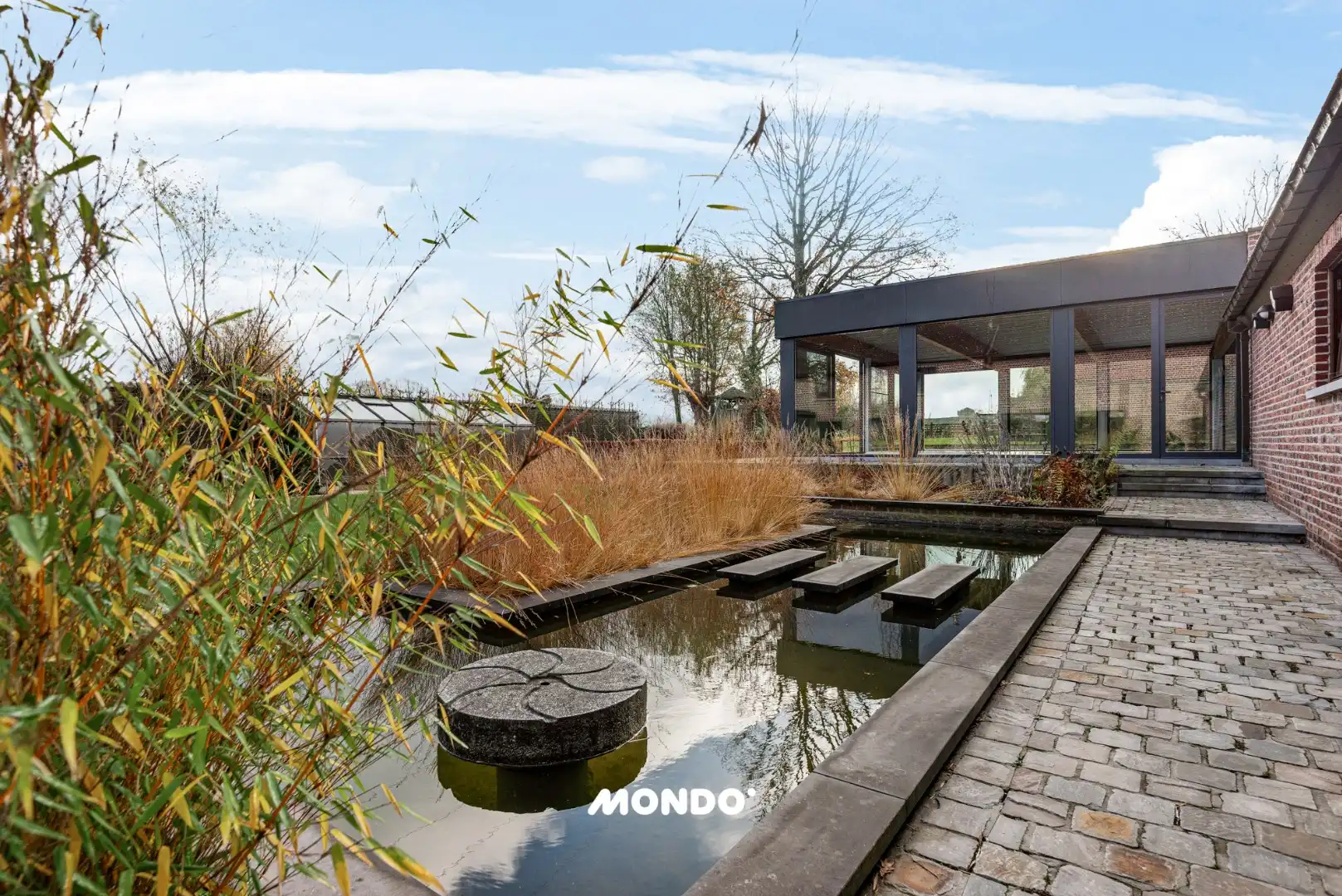 Hoofdfoto van de publicatie: Exclusief Landgoed (1,56 Ha) in de groene rand!