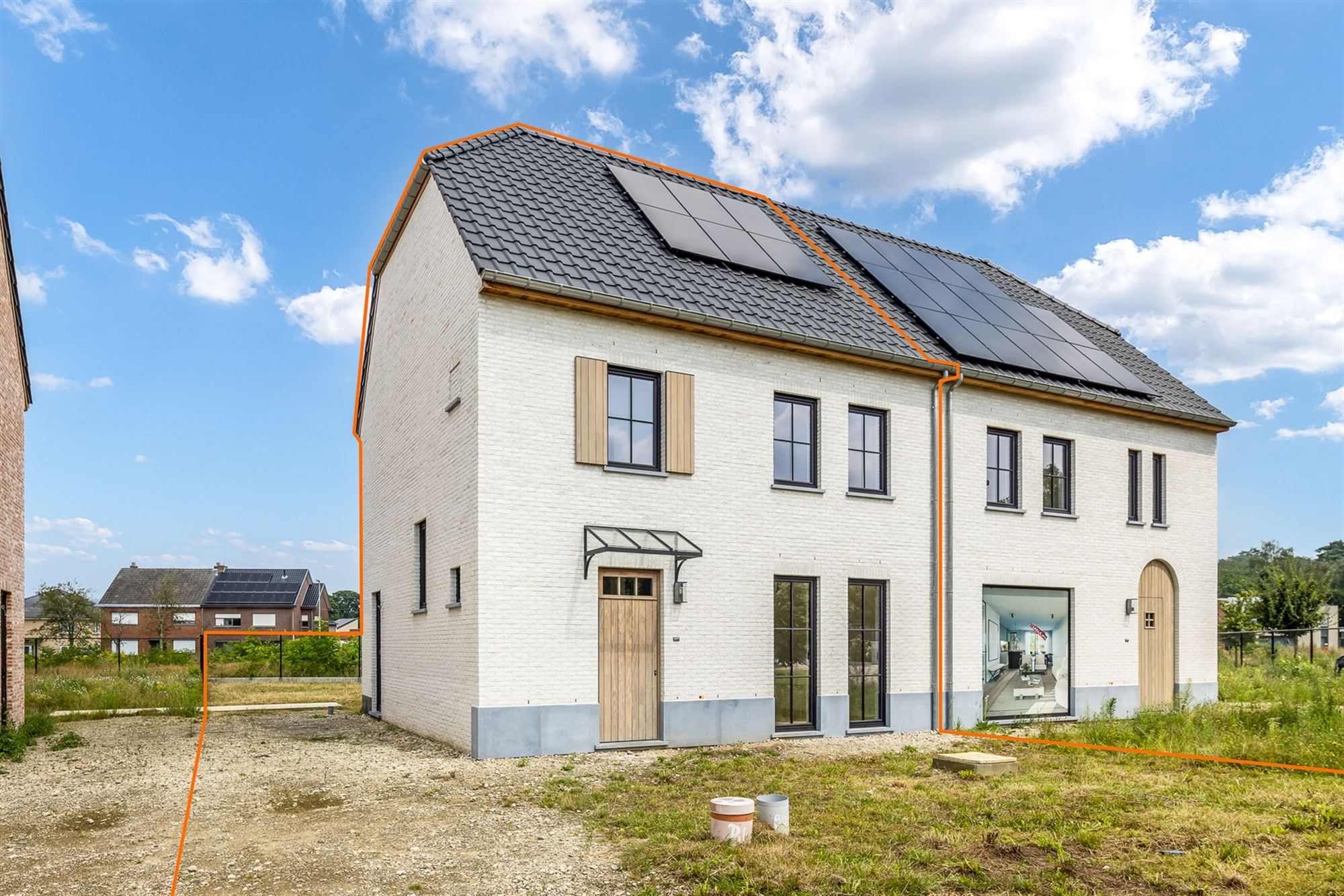 STIJLVOLLE EN VOLLEDIG AFGEWERKTE NIEUWBOUWWONING MET 3 SLAAPKAMERS UITERST RUSTIG GELEGEN TE OOSTHAM foto 2