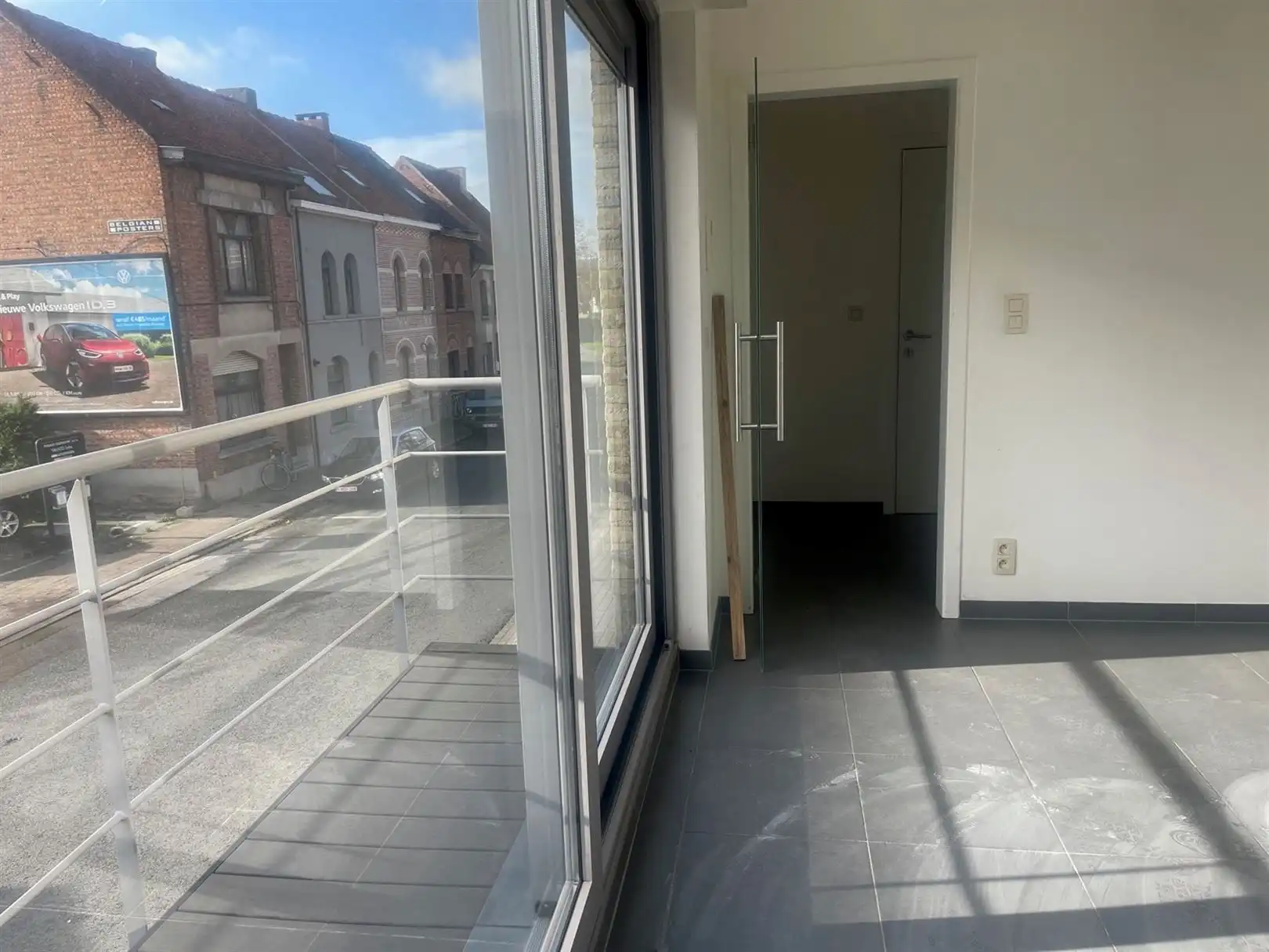 Instapklaar recent appartement aan stadsrand van Sint-Niklaas foto 11