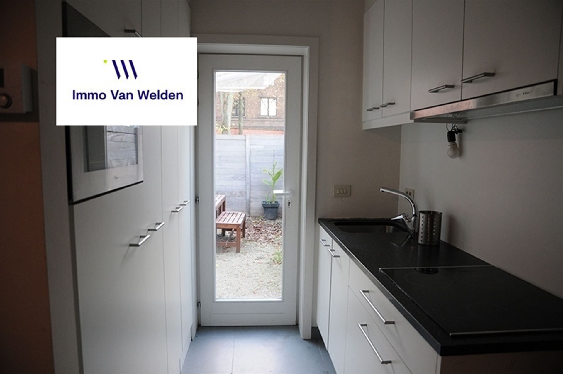 Gerenoveerd beluikhuisje in het centrum van Oudenaarde foto 3