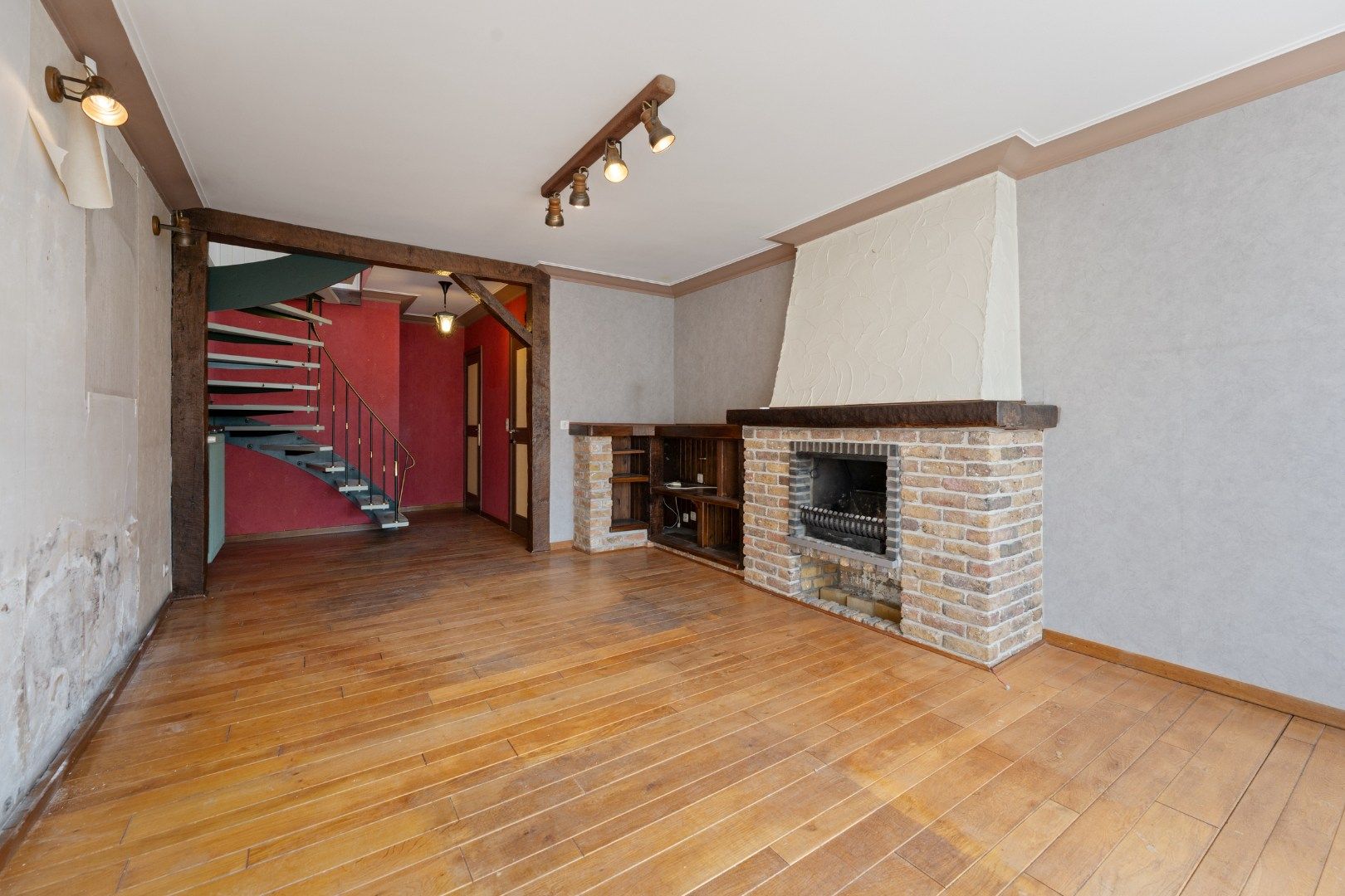Te renoveren duplexappartement in centrum Knokke foto 3
