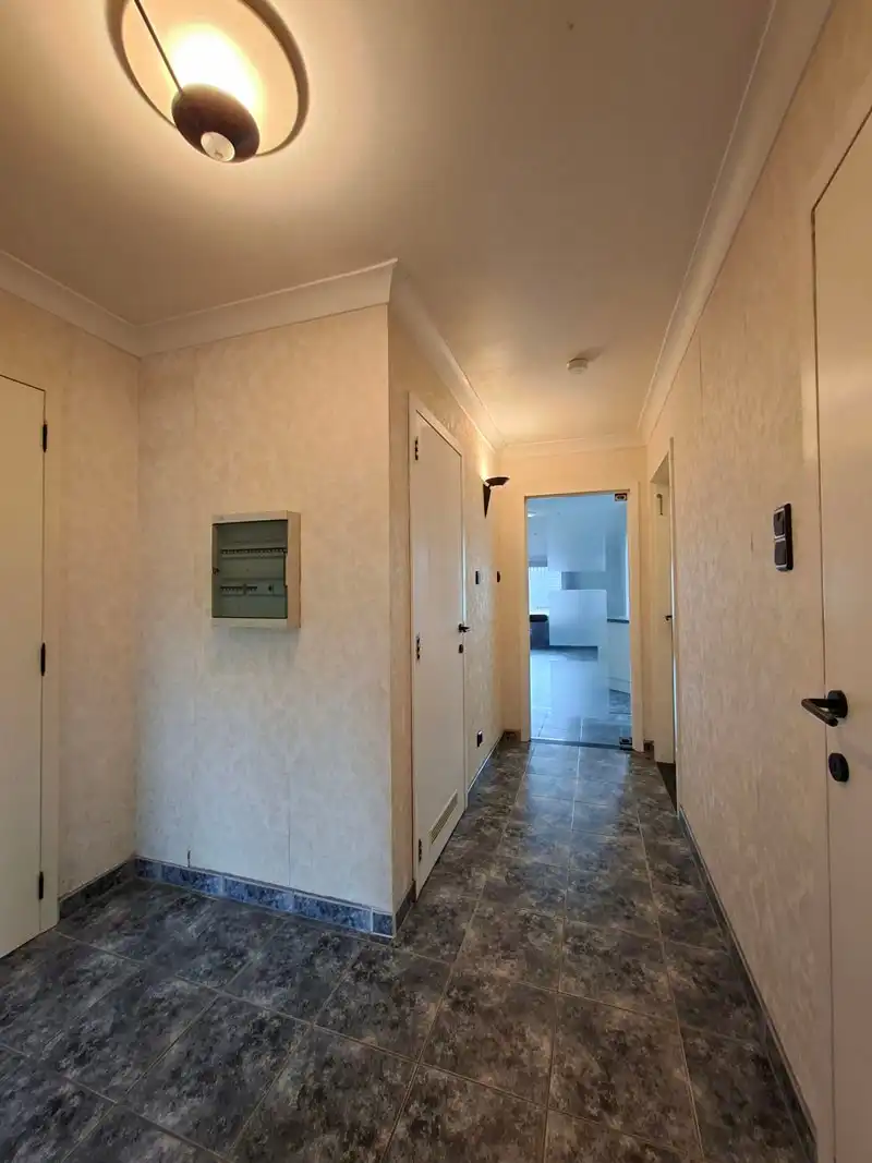 Ruim 3 slaapkamer duplex appartement te Lanaken foto 3