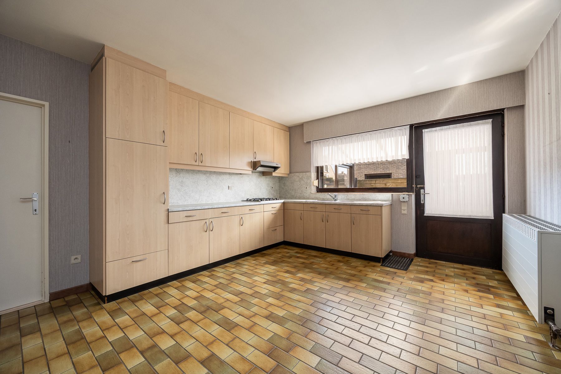 Laagbouwwoning op een perceel van 633 m² in een doodlopende straat in het centrum van Merksplas. foto 5