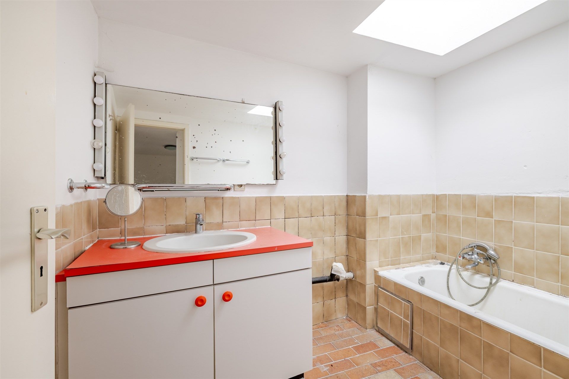 Opbrengsteigendom bestaande uit 2 appartementen + 2 gelijkvloerse autostaanplaatsen foto 19
