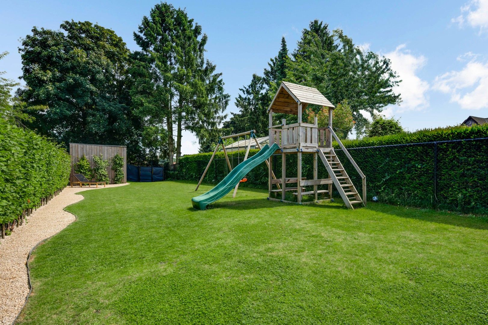 PRACHTIGE HERENWONING MET 3 SLPKS TE KOOP IN ZUSSEN (RIEMST) foto 29