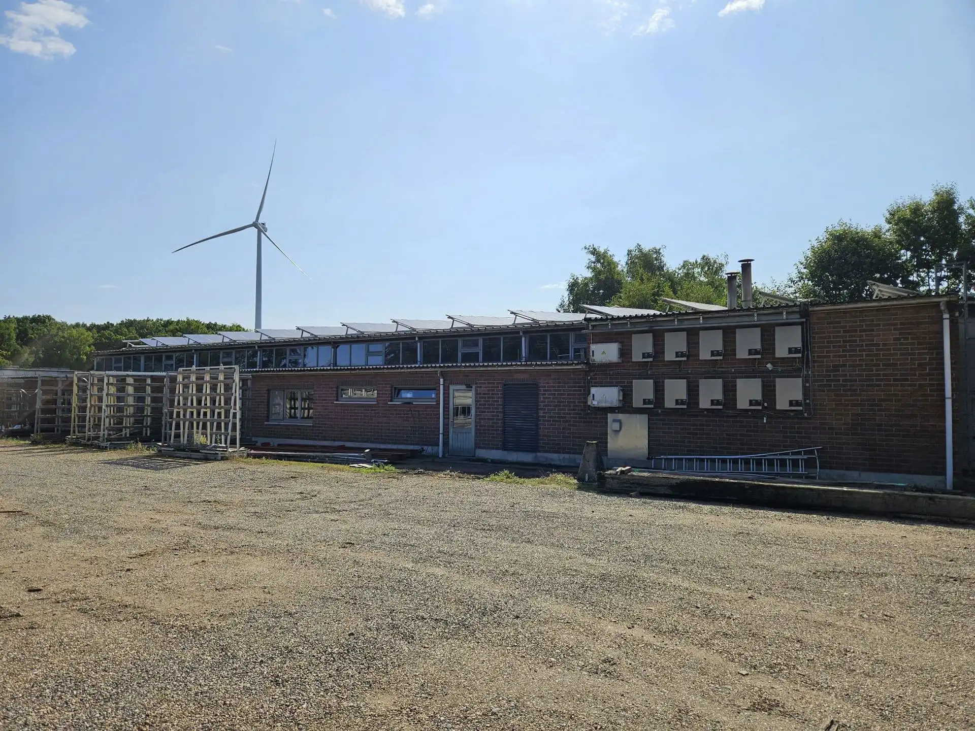 TE HUUR - BEDRIJFSHAL GENK 1000m² (opdeelbaar) - Woudstraat foto 5