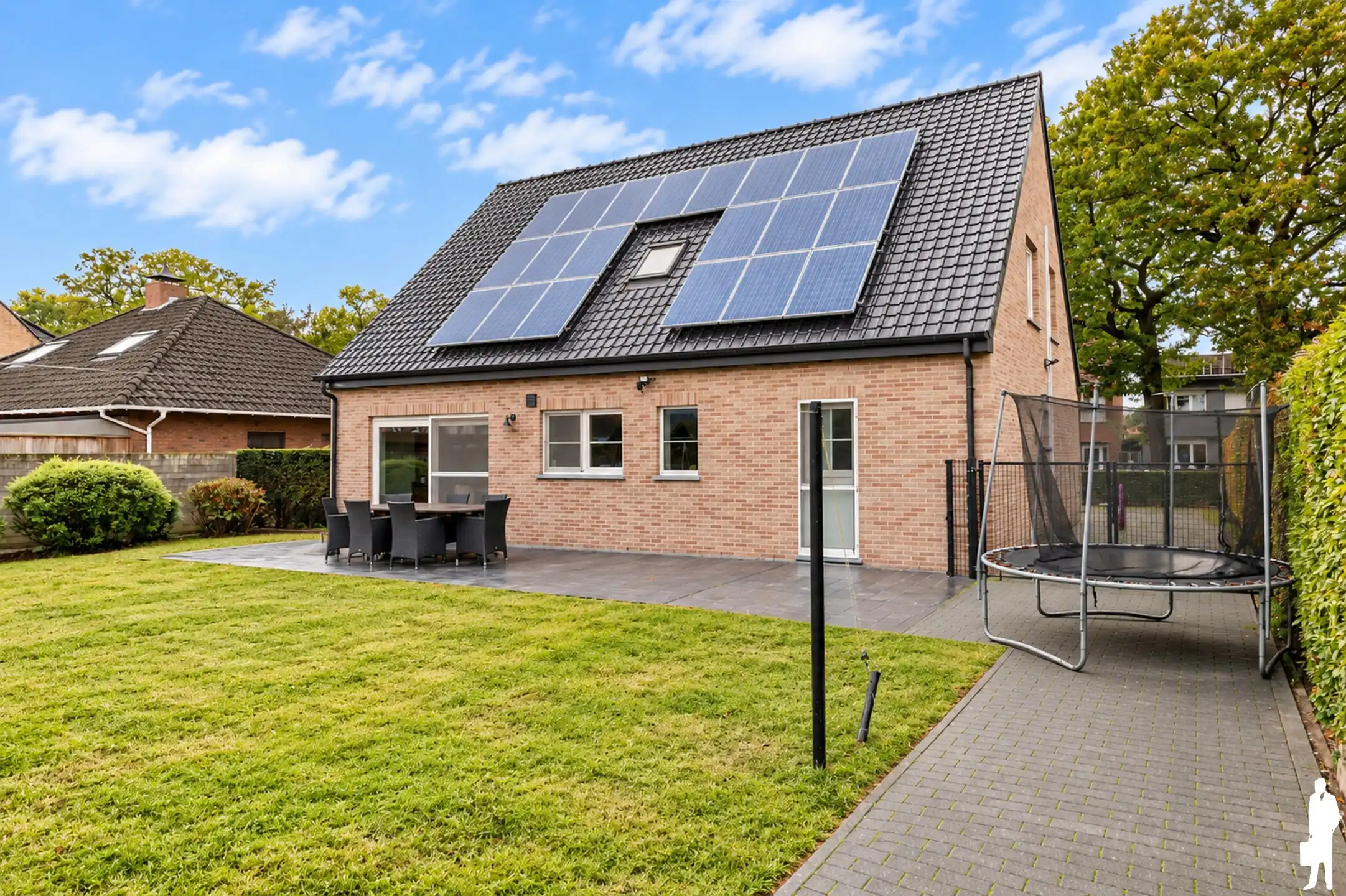 Vrijstaande gerenoveerde woning met 3 slaapkamers, polyvalente ruimte en poolhouse in Essen foto 30