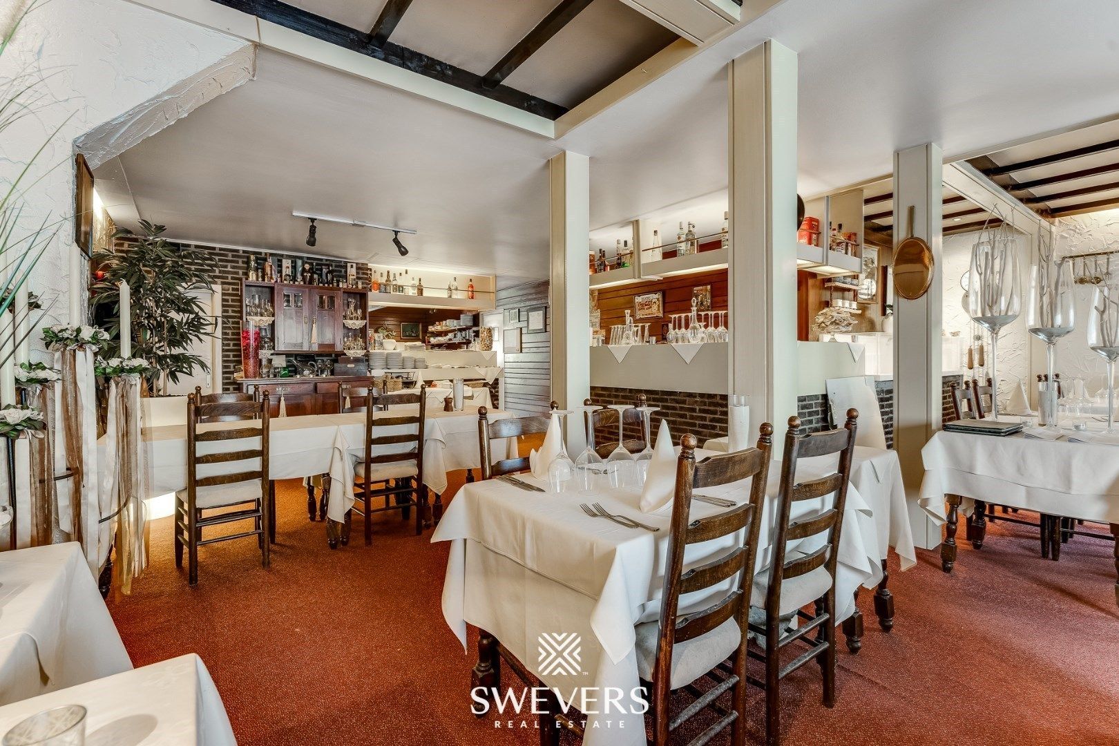 Duplex-appartement met handelsruimte, terras en tuin op toplocatie Riemst foto 15