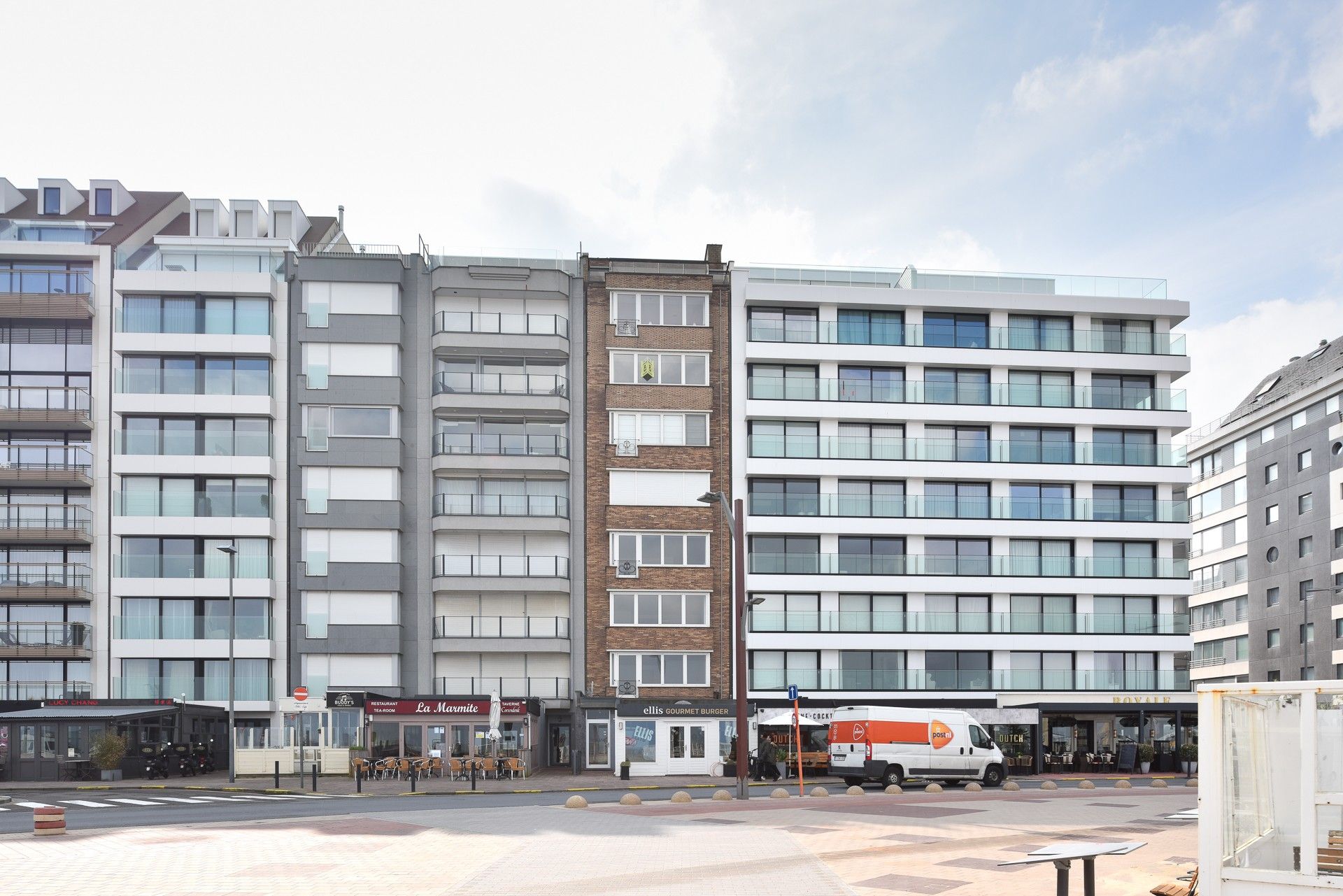 Prachtig appartement op de zeedijk vlakbij het Rubensplein te Knokke foto 19