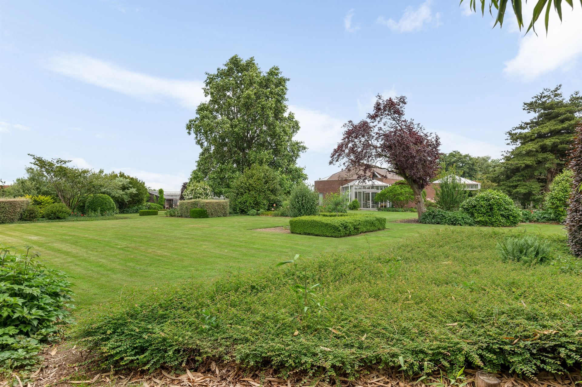 PRACHTIGE VILLA TE KOOP IN EEN OASE VAN GROEN foto 26