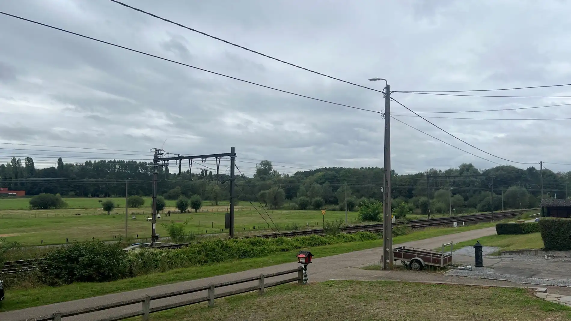 HALF OPEN BEBOUWING te Diest : 2 slpks, tuin en garage foto 3