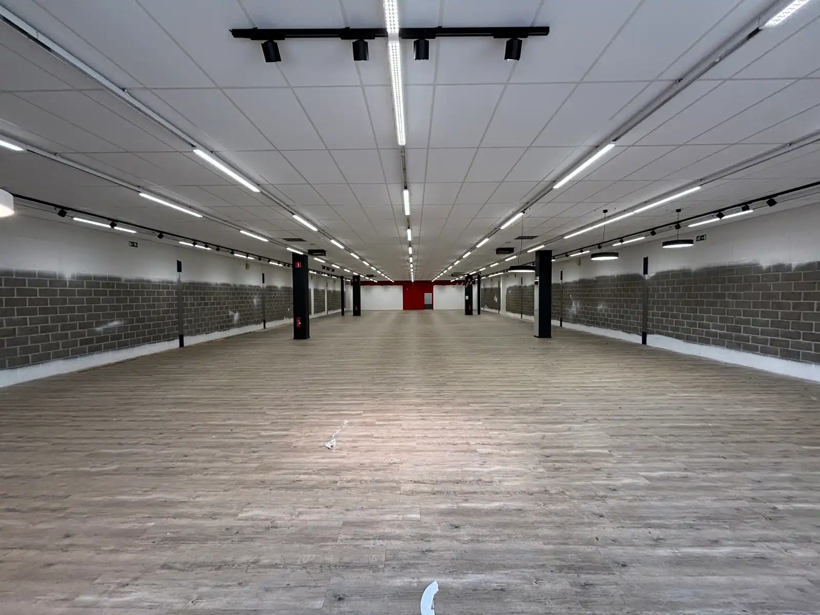 Winkelruimte 743 m² te huur in Oud-Turnhout foto 3