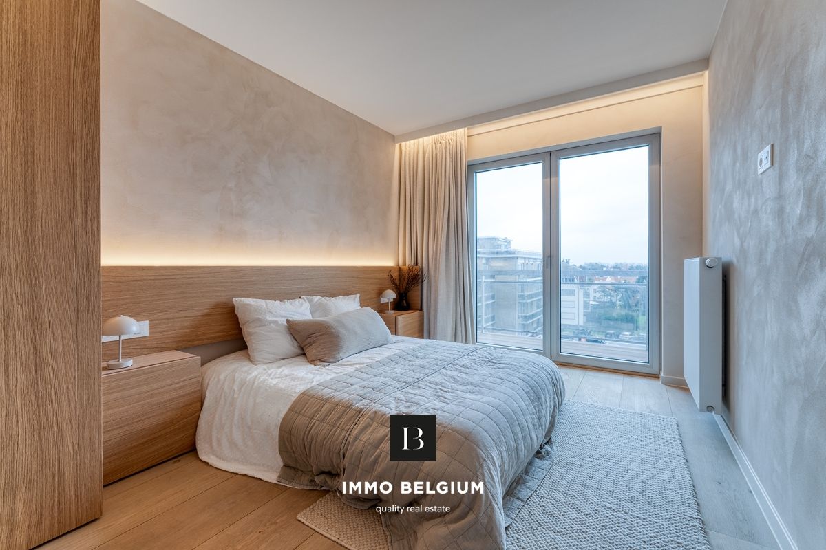 uiterst luxueus appartement op de zeedijk van De Haan foto 14