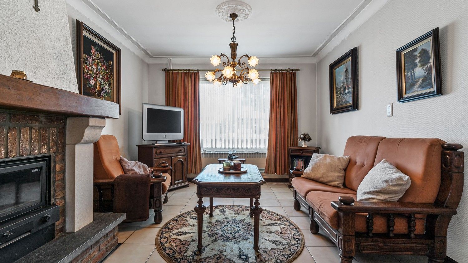 Ruime woning met 3 slaapkamers, tuin en garage foto 6