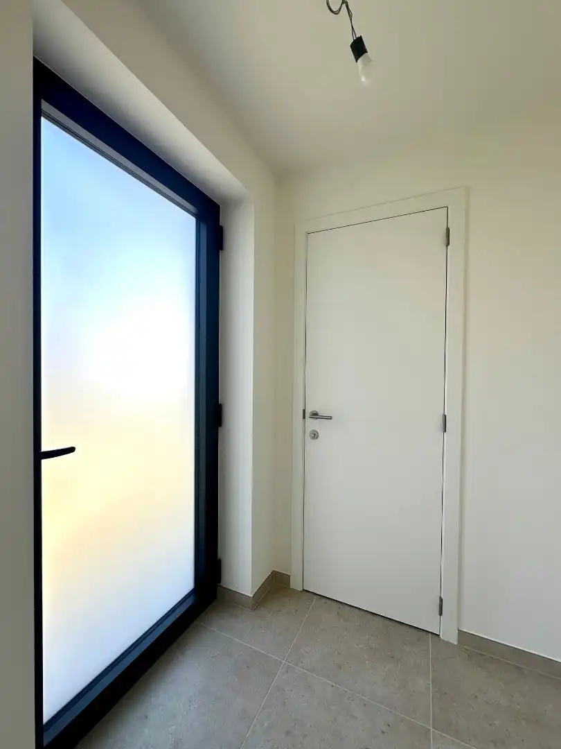 Moderne woning in groene omgeving te Ruddervoorde foto 3