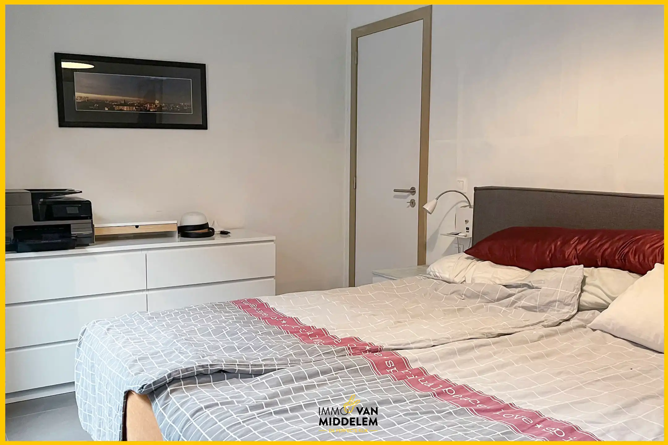 GELIJKVLOERS APPARTEMENT MET 3 SLAAPKAMERS EN STAANPLAATS foto 16