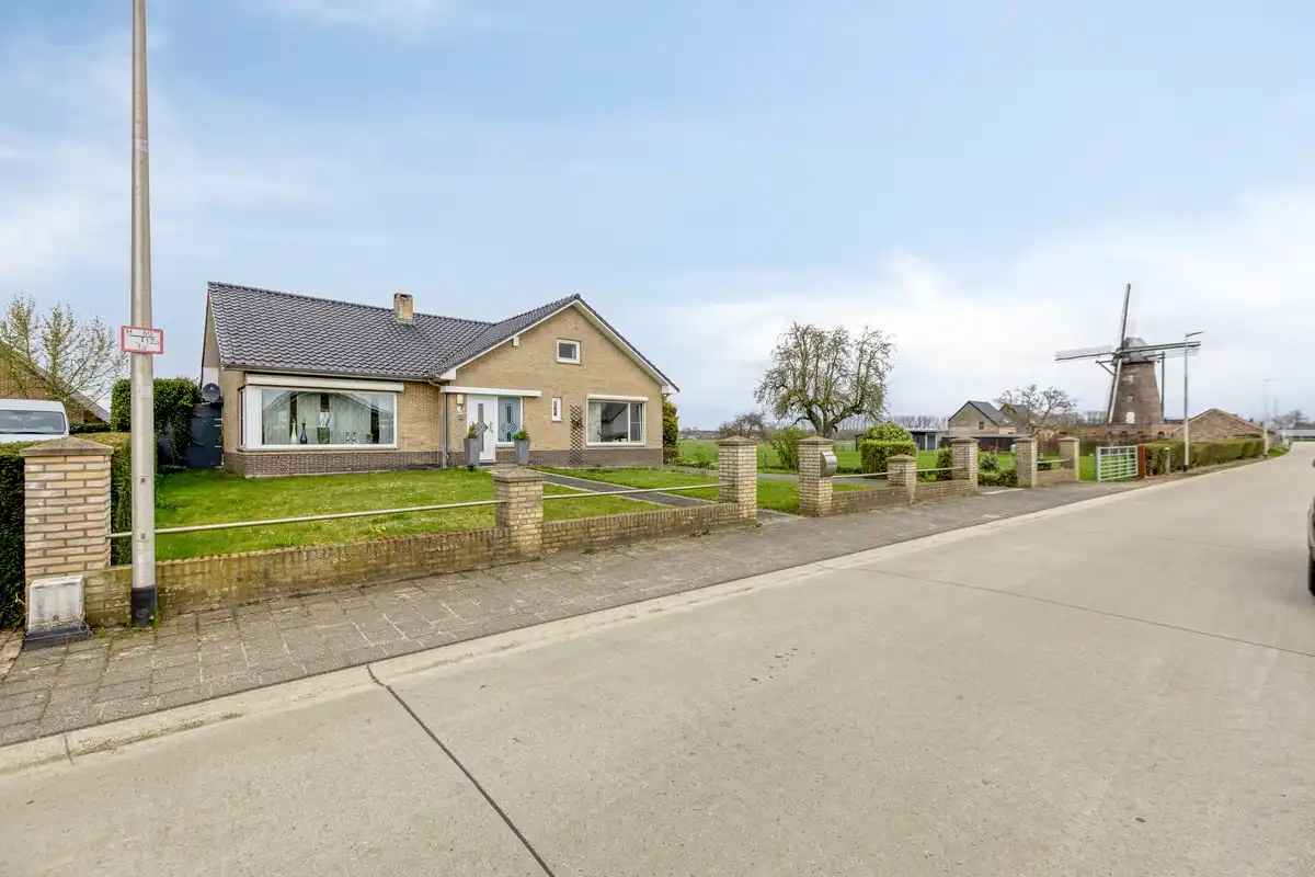 Charmante gezinswoning op ruim perceel foto 5