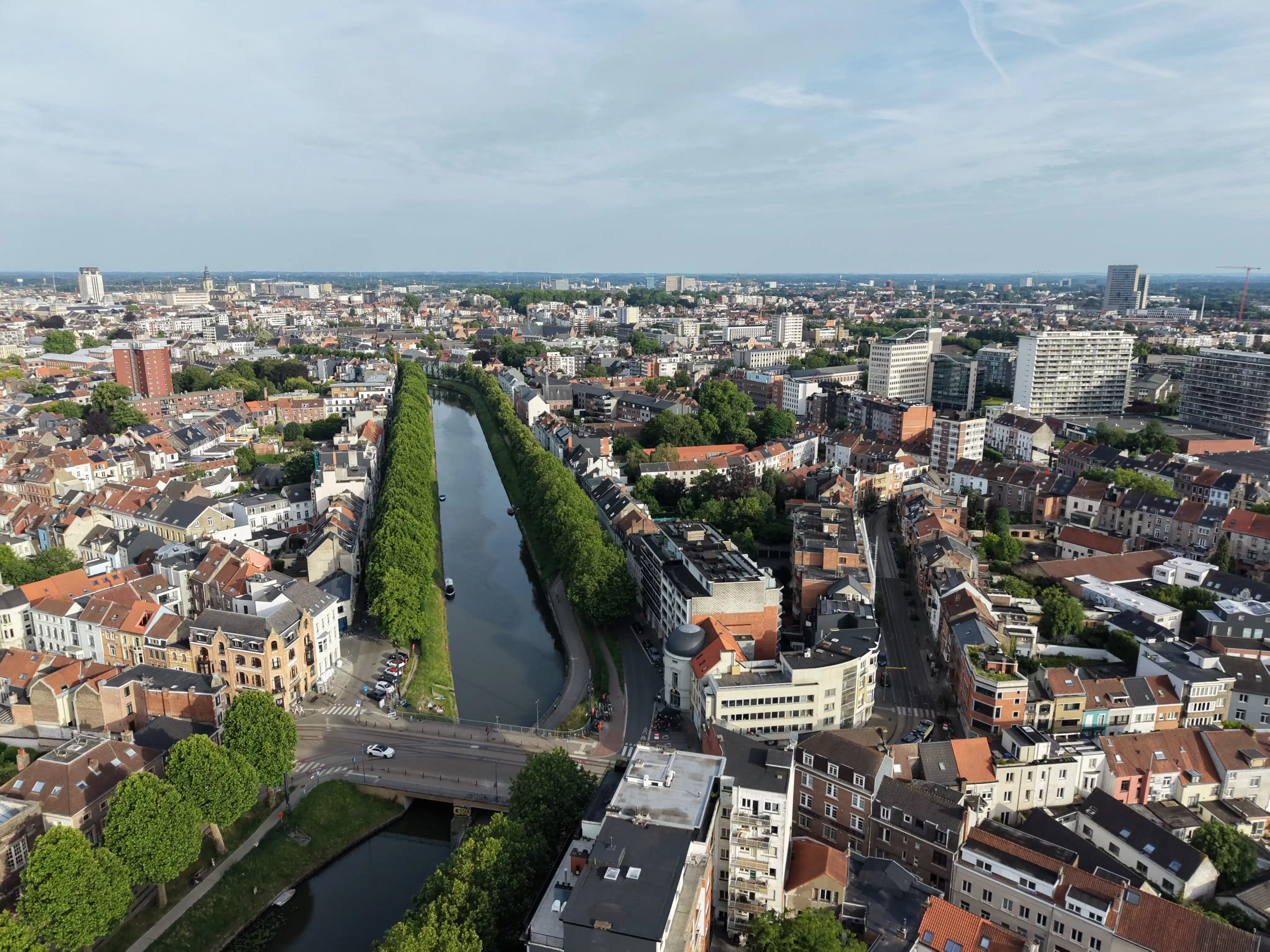 Karaktervolle interbellumwoning met uitzonderlijke stadstuin nabij de Coupure foto 5