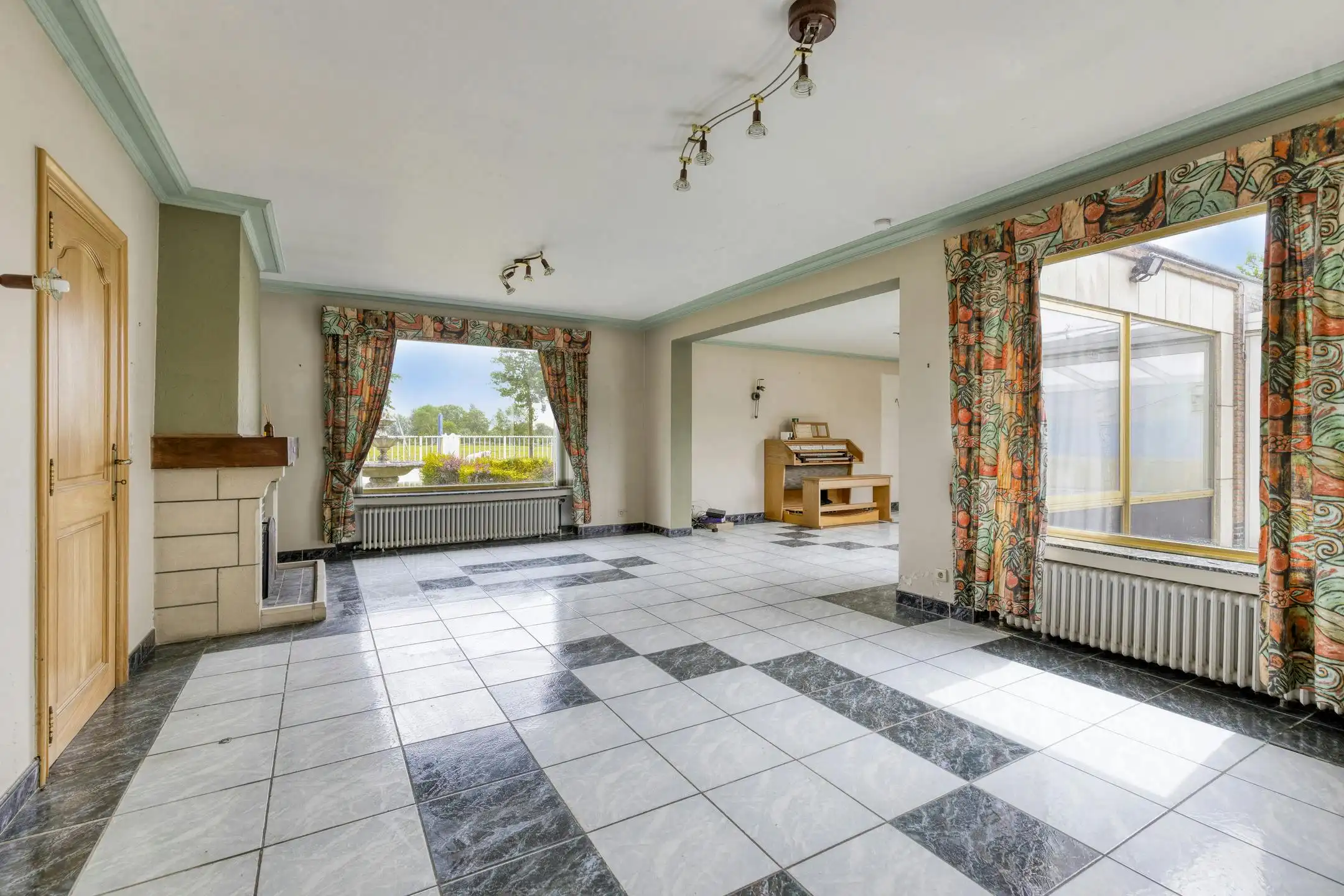 Statig te renoveren villa te koop met zwembad nabij Brugge  foto 2