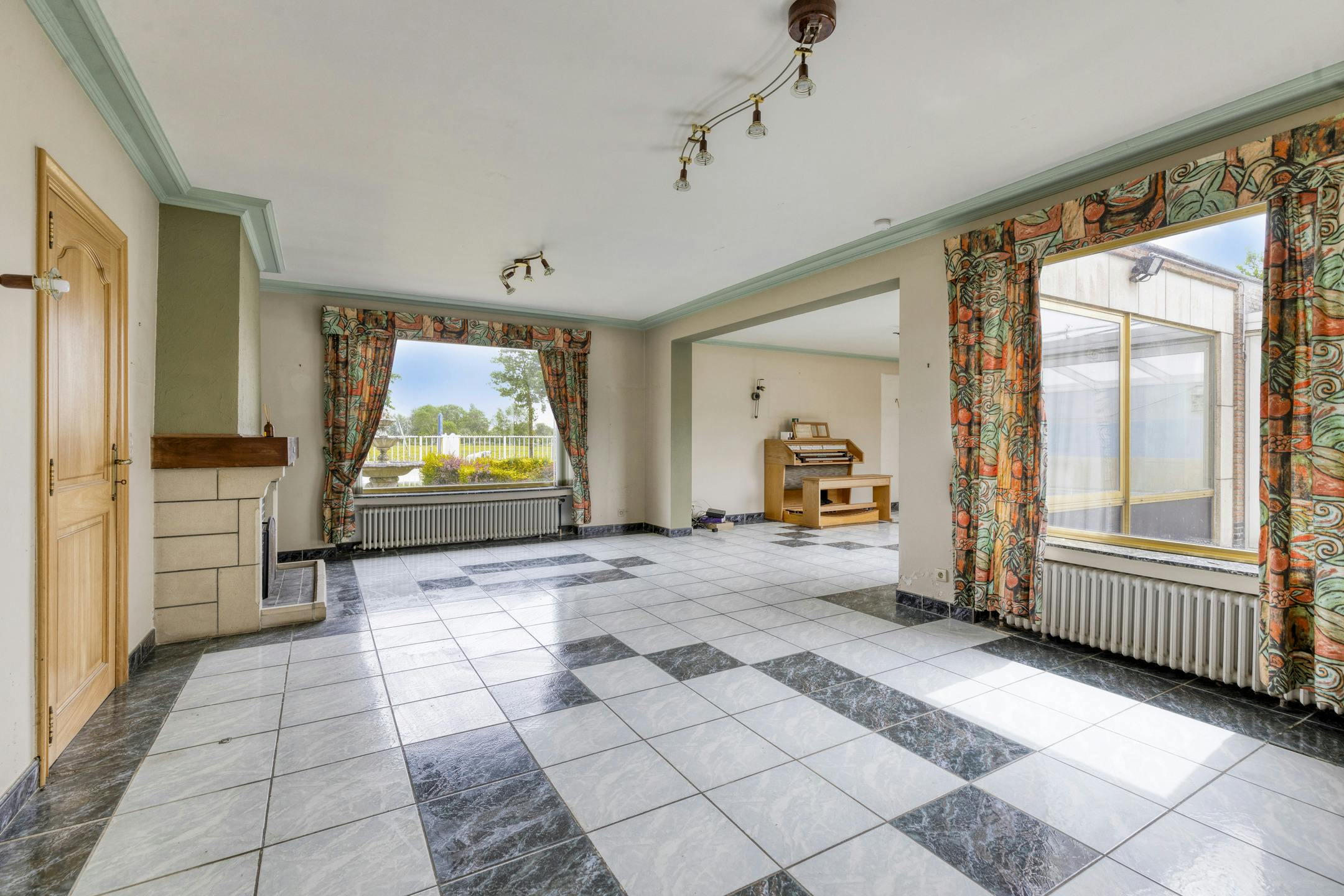 Statig te renoveren villa te koop met zwembad nabij Brugge  foto 2