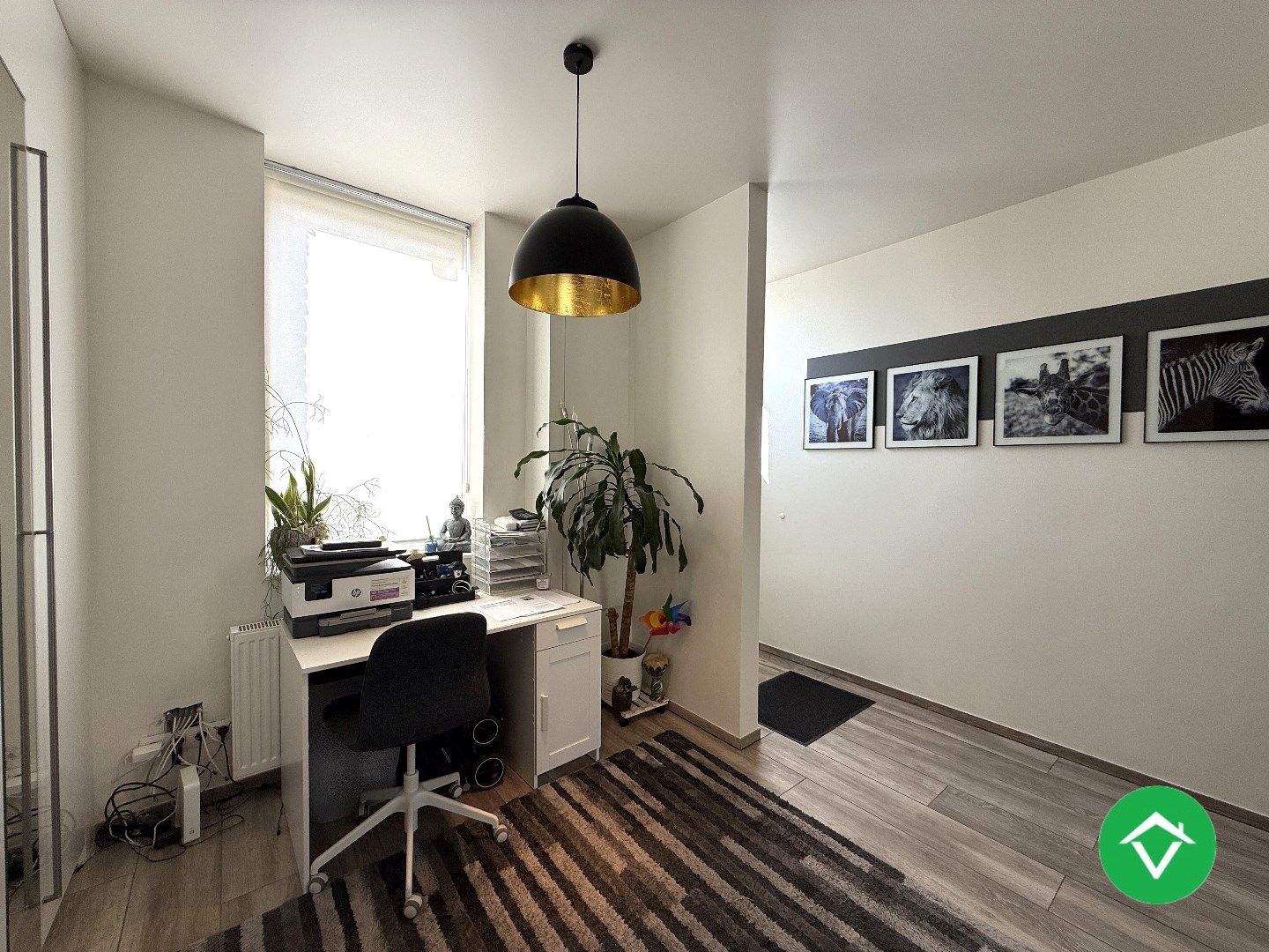 Prachtig gerenoveerde woning met 3 slaapkamers en tuin te Roeselare foto 2