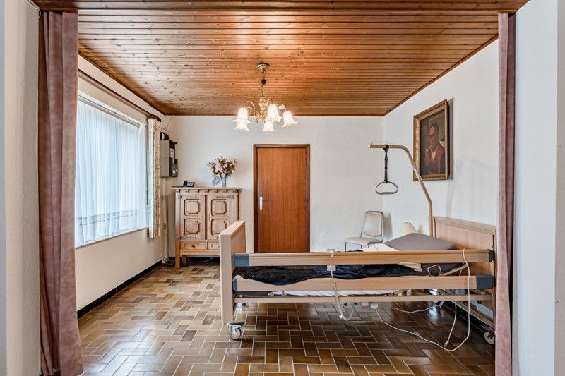 Charmante, te renoveren woning met tuin op 5are foto 10