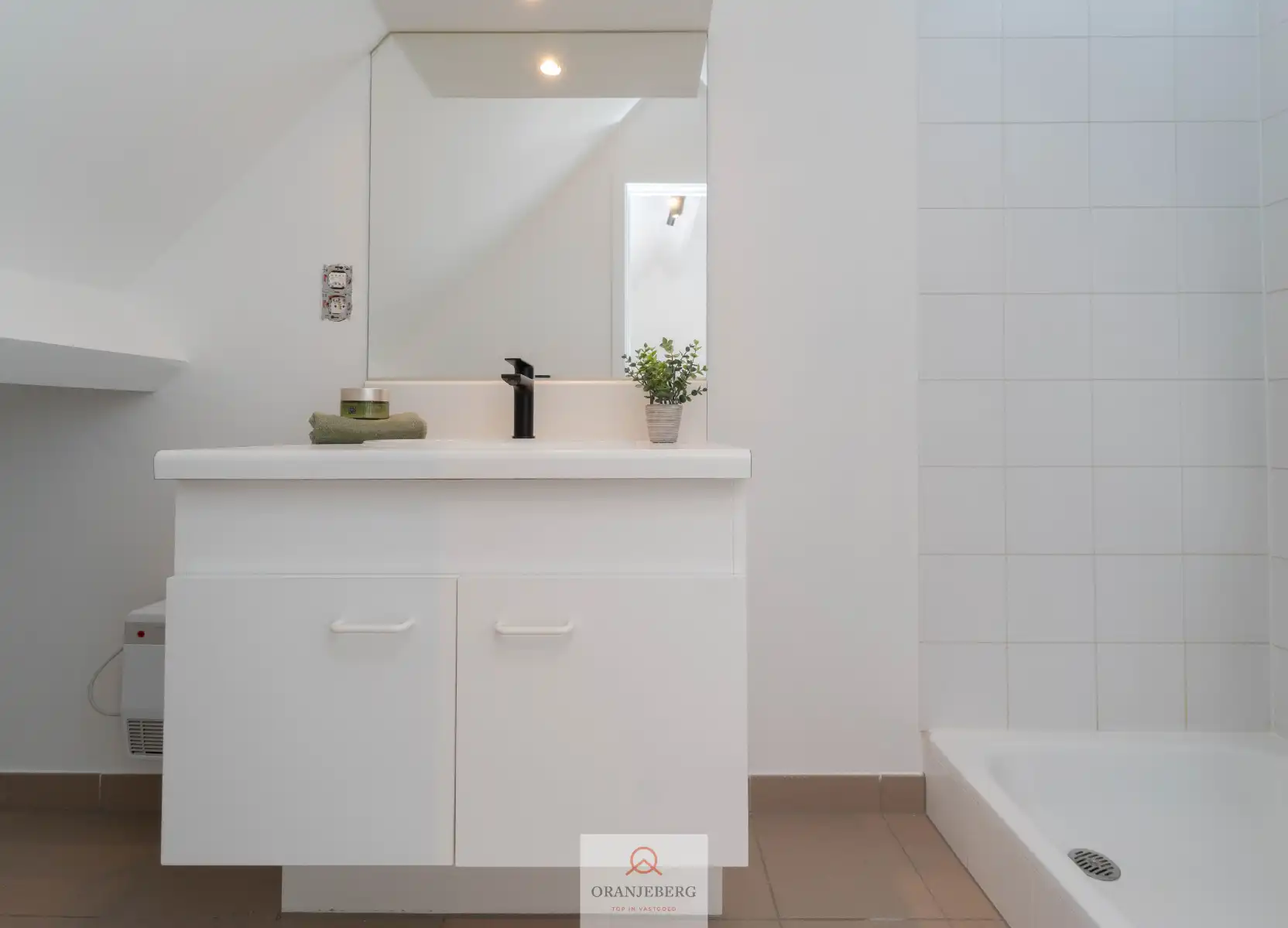 Instapklaar duplex-appartement Wondelgem! foto 20