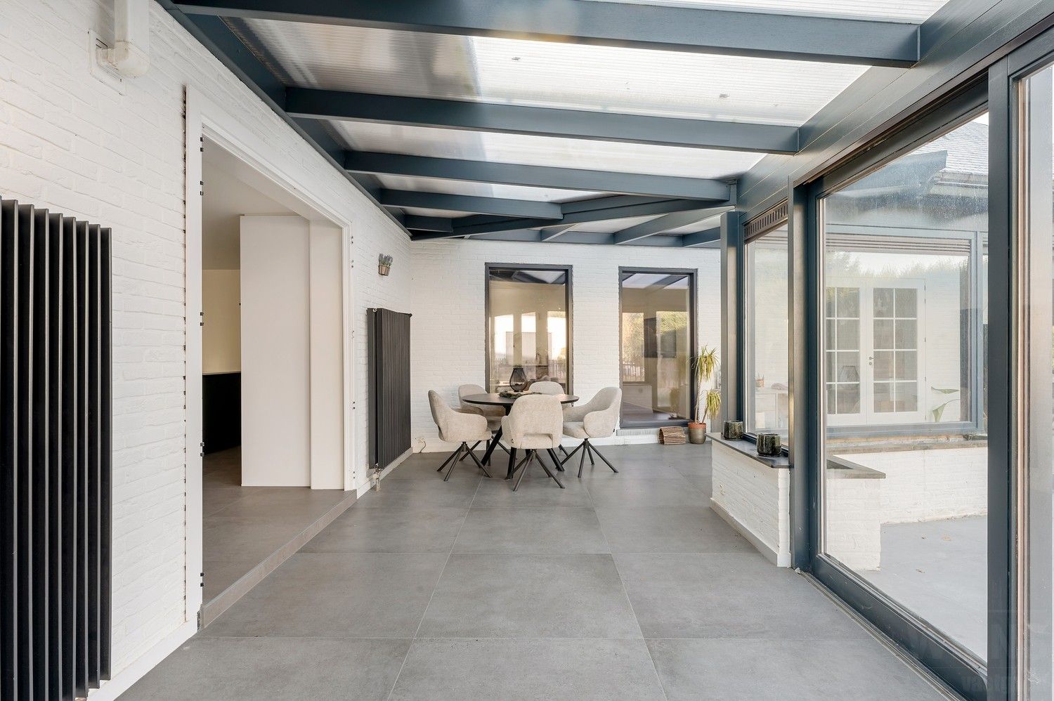 Prachtige en ruime villa met mogelijk zes slaapkamers gelegen op een toplocatie. foto 22