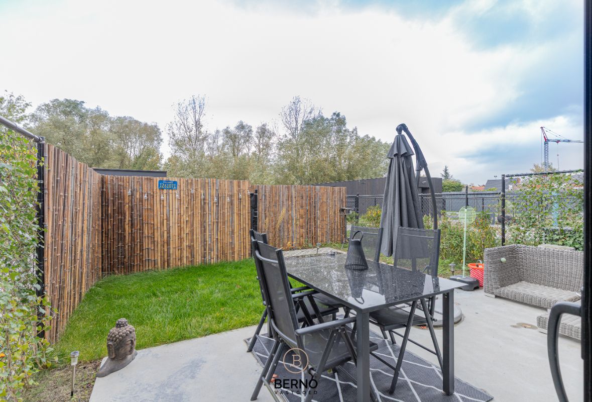 Recent gelijkvloers appartement met zonnig terras en tuintje in Opstal foto 15