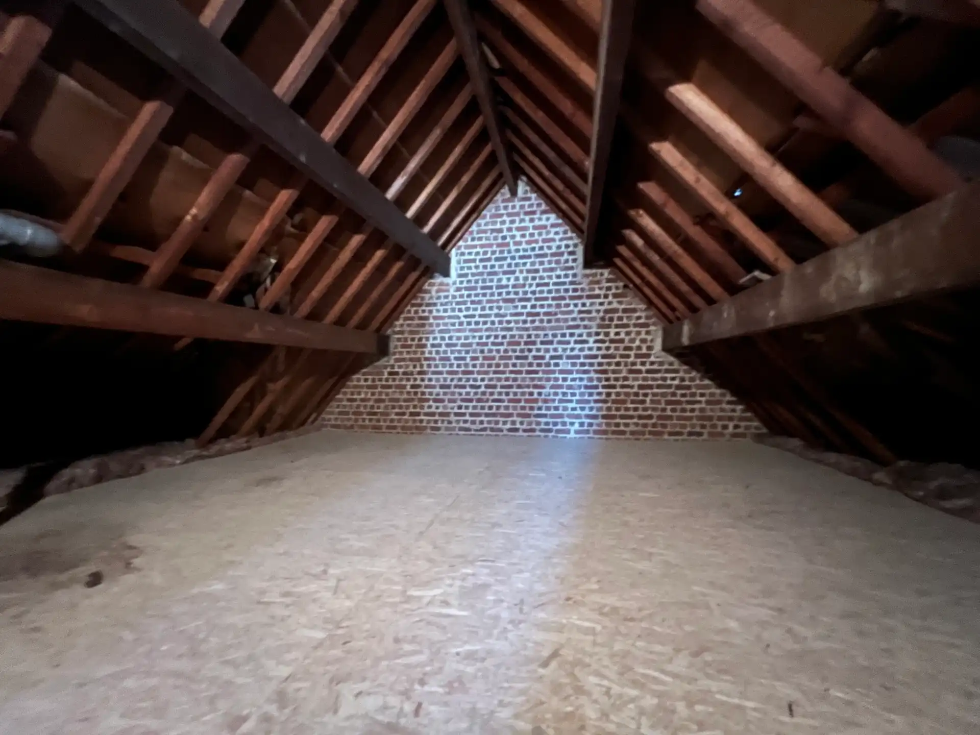 Zeer ruime woning met 4 slaapkamers nabij centrum. foto 22