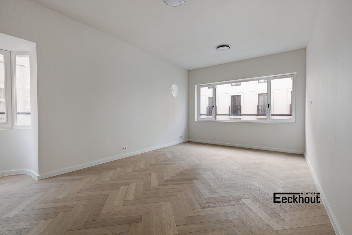 Luxe-appartement met 2 slaapkamers in het centrum van Oostende! foto 2