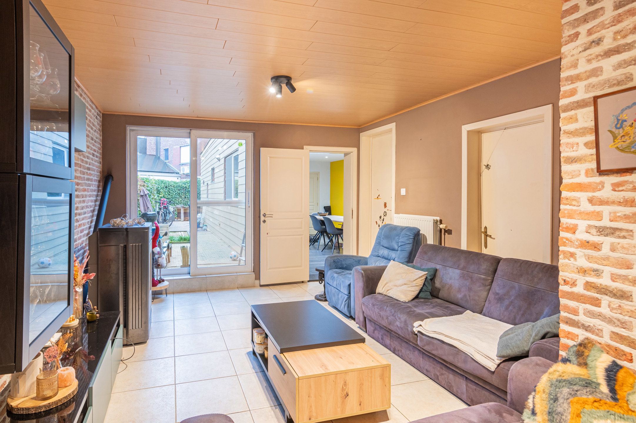 Lichtrijke woning met 4 slaapkamers in hartje Blaasveld foto 5