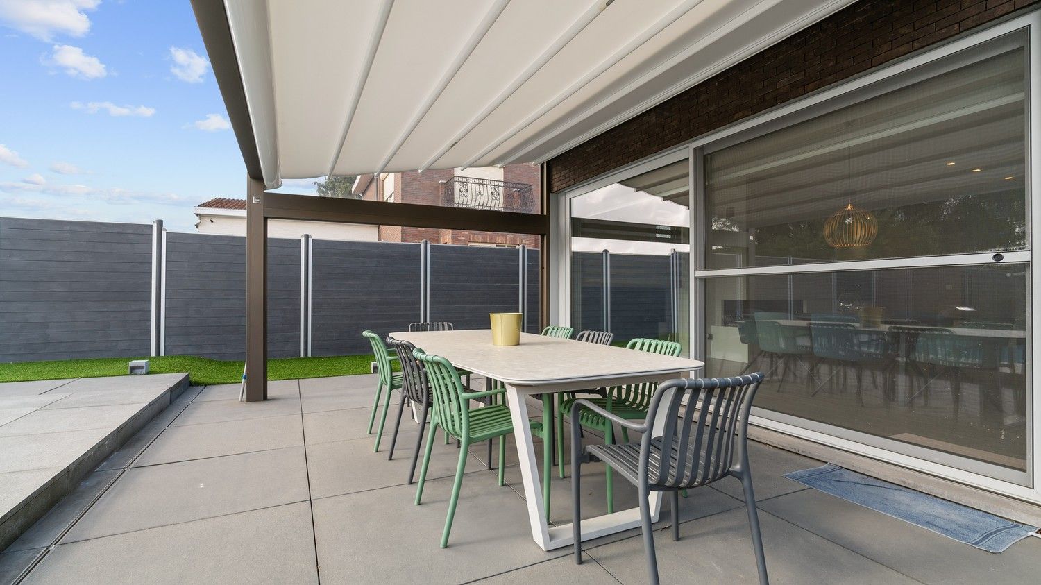Moderne, instapklare woning met luxe afwerking en zwembad in Sint-Truiden foto 24