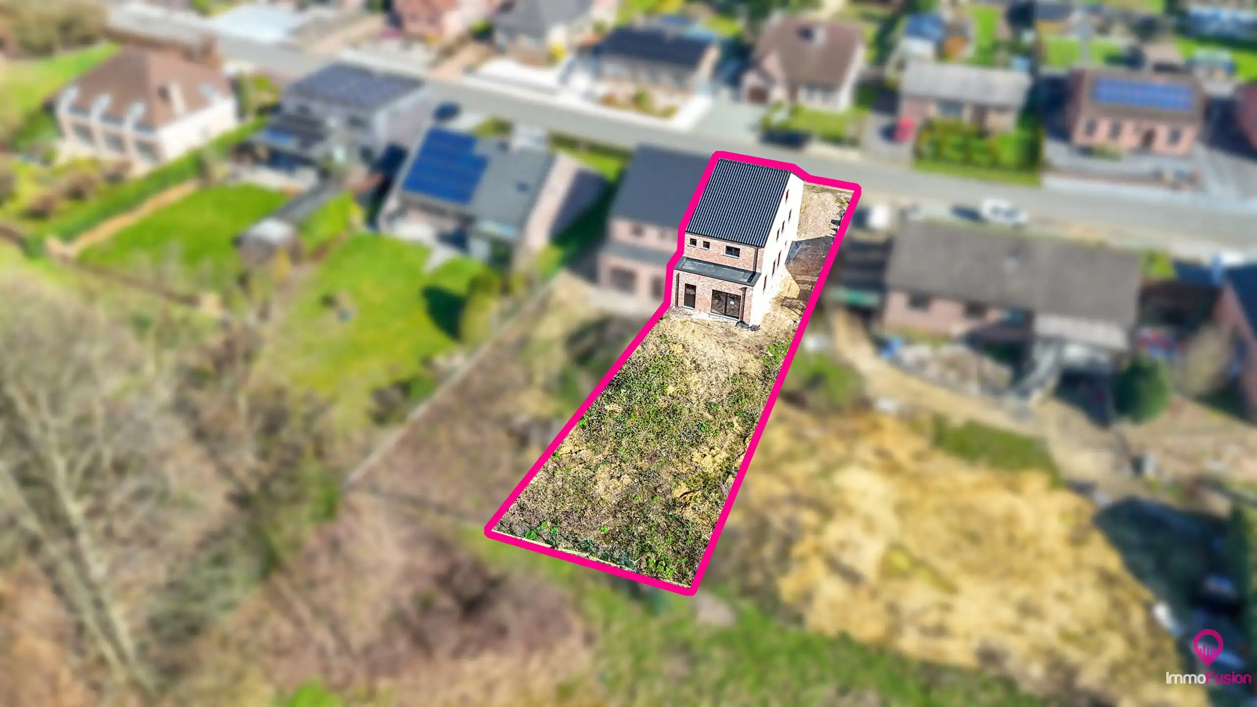 Prachtige pastoriewoning met 4 slpks + uitzicht op het groen! foto 2