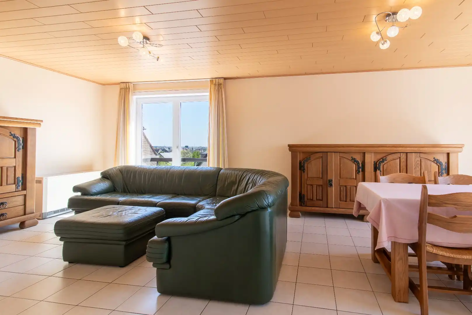 Ruim appartement met top ligging en zeezicht! foto 3