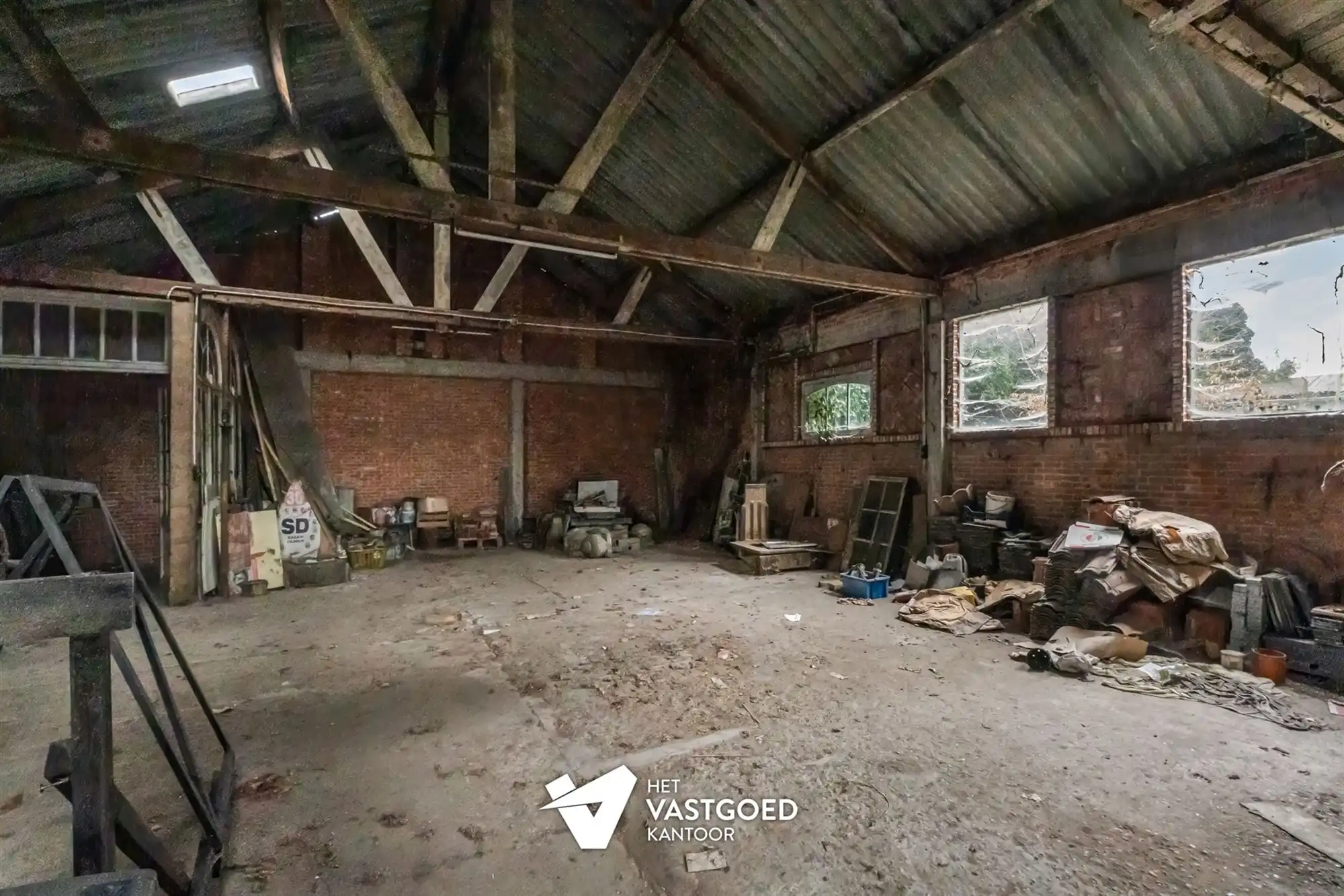 PRACHTIGE, STATIGE WONING IN CENTRUM MET ENORM POTENTIEEL foto 22