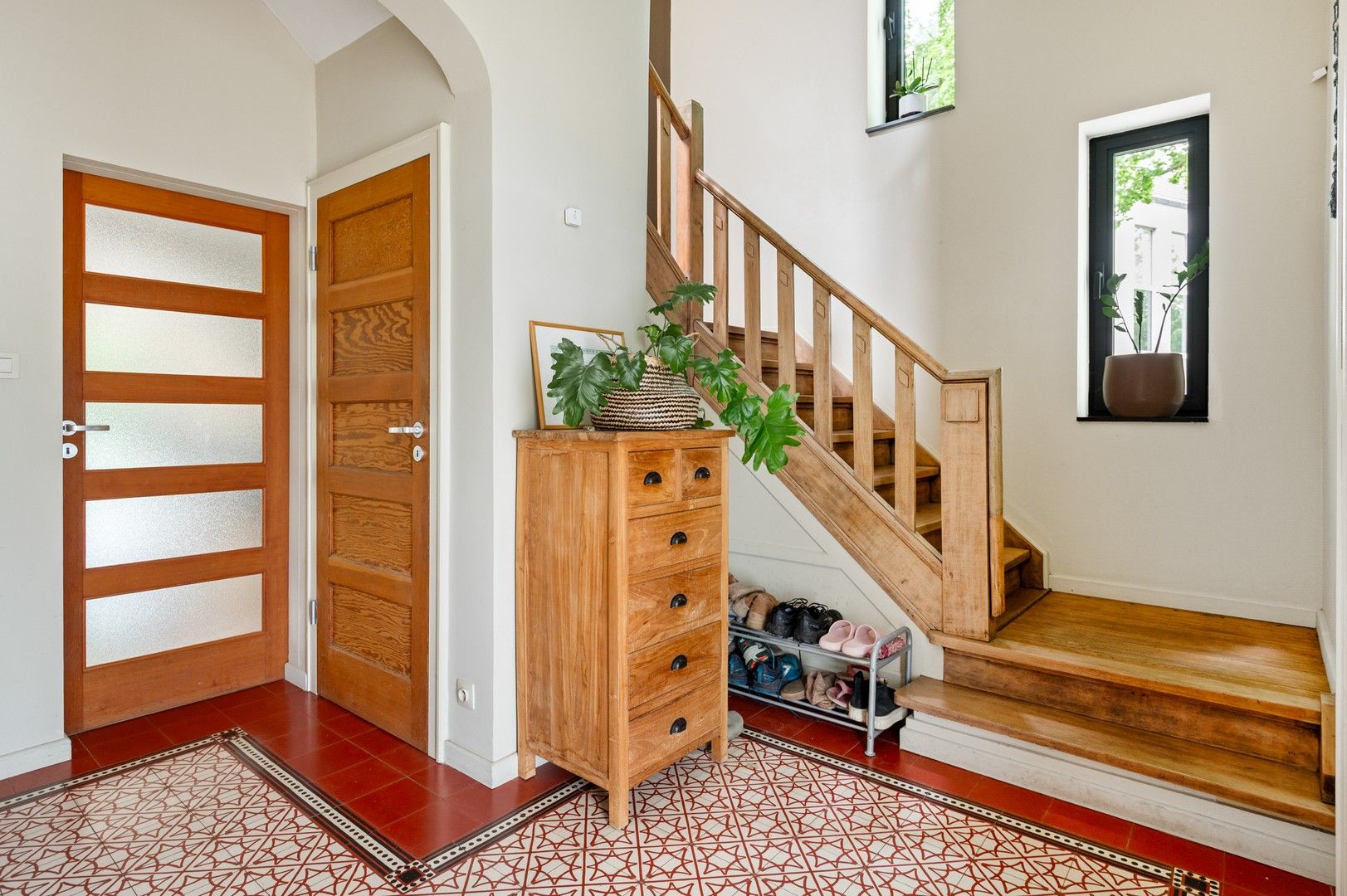 Vrijstaande woning met 5 slaapkamers en grote zonnige tuin foto 15