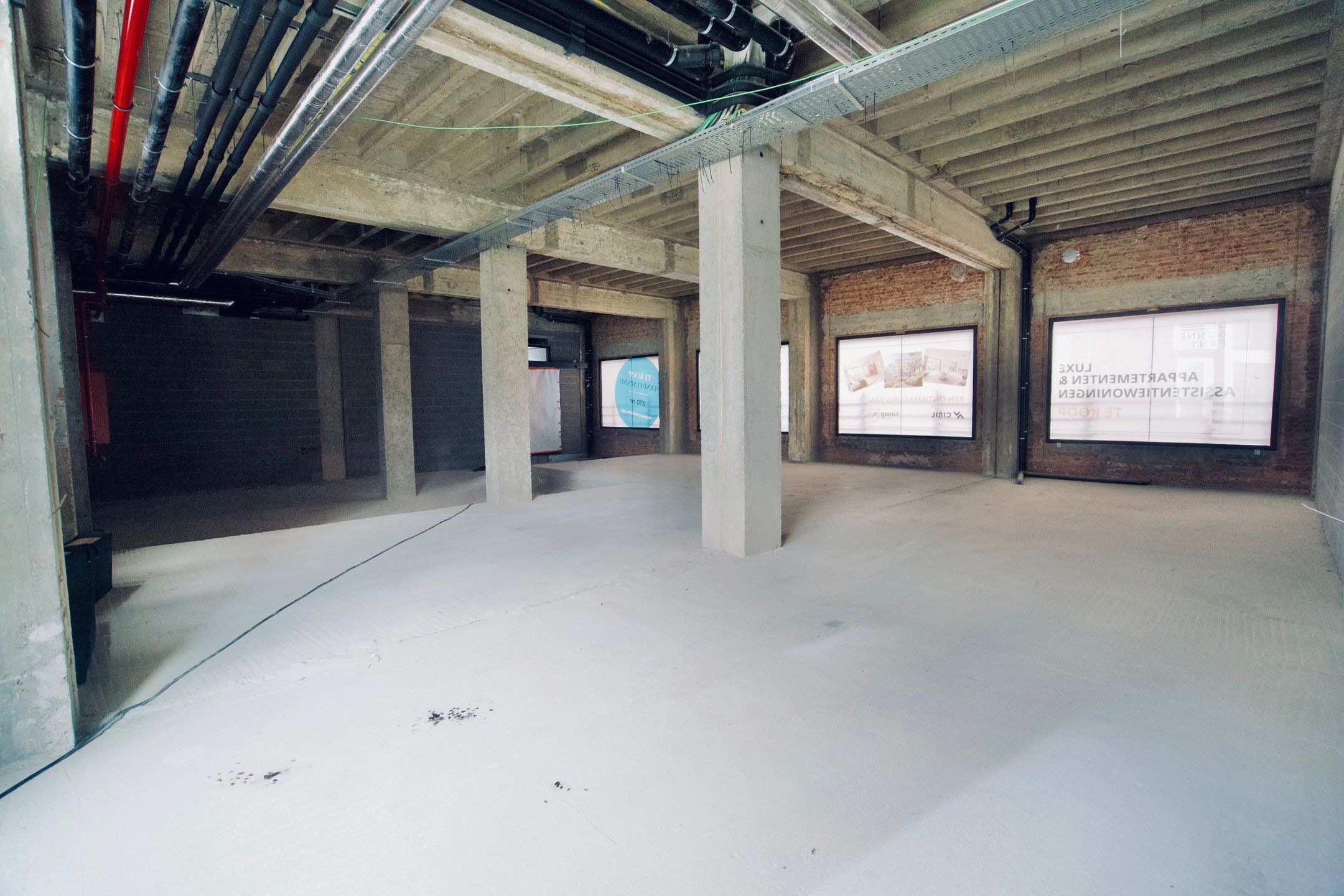 LAATSTE UNIT! Handelsgelijkvloers (270m²) op toplocatie in het centrum van Hasselt foto 4