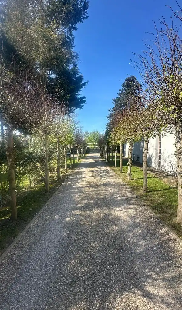 Ingedeeld kantoor te huur in standalone kantoorgebouw in Deurle foto 18