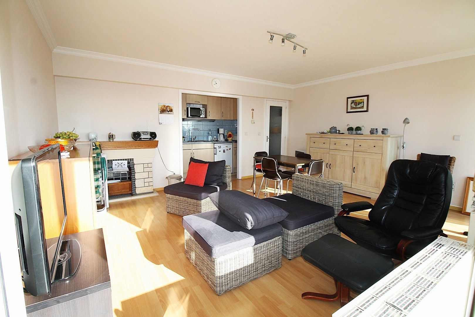 Gemeubeld appartement met een uitmuntend zicht op de polders foto {{pictureIndex}}
