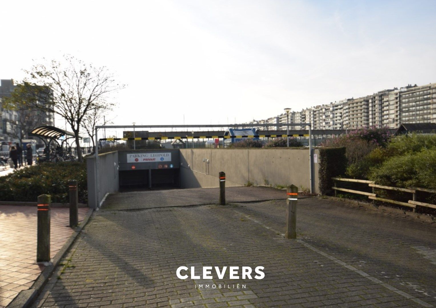 Leopoldpark - Jachthaven: grote afgesloten garage foto 2