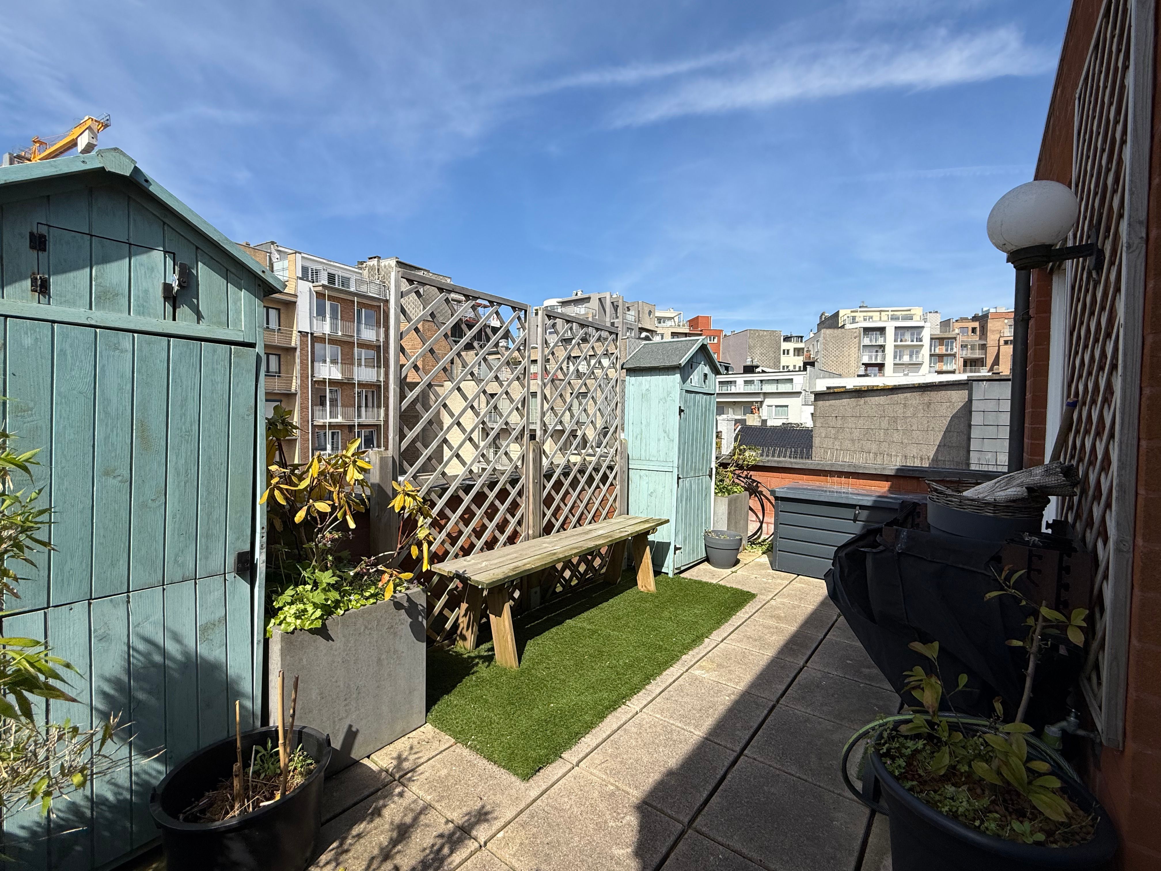 Subliem penthouse vlakbij zee met 2 riante zonneterrassen foto 6