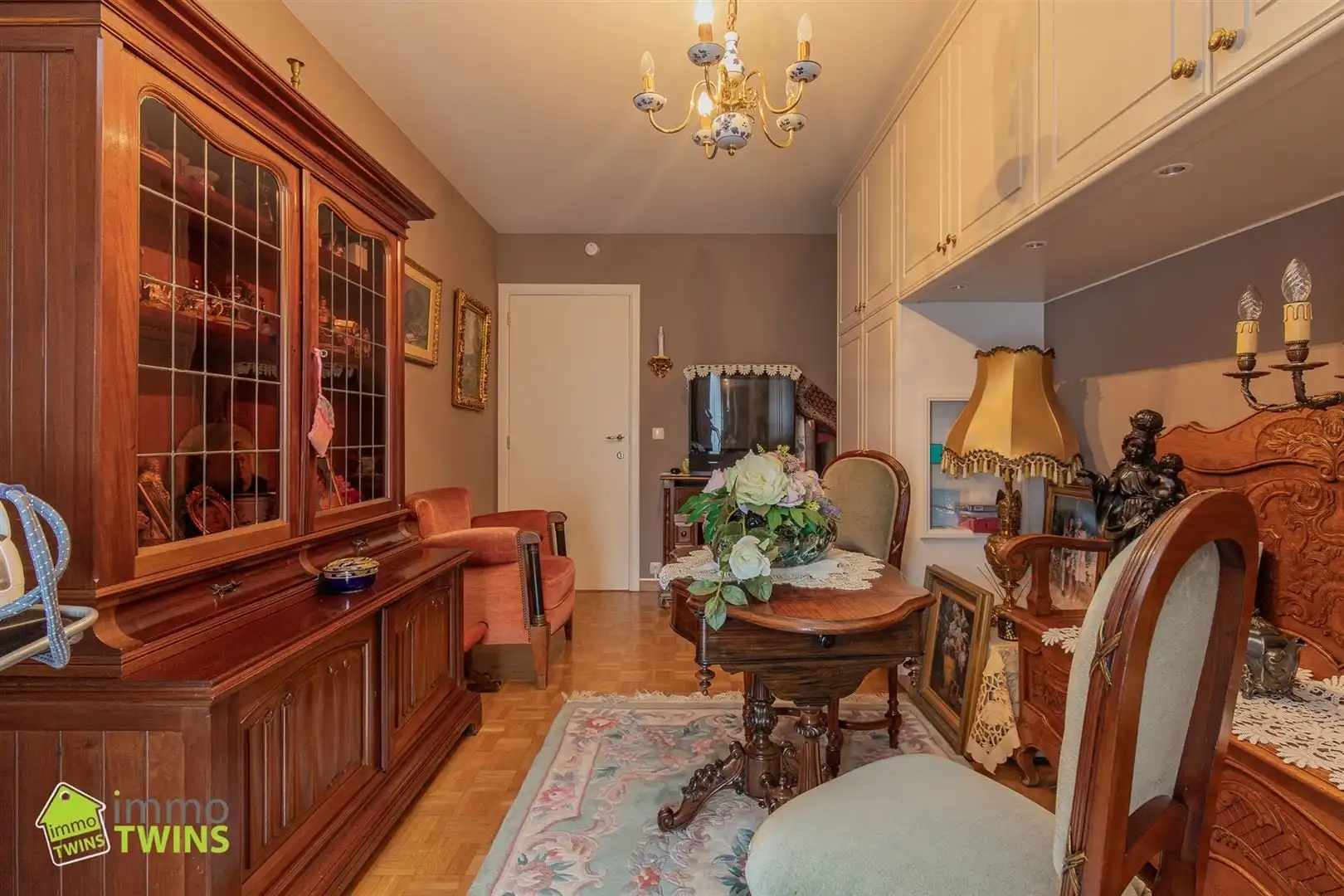 Stijlvol appartement met prachtig uitzicht op het Keizersplein hartje Aalst foto 11