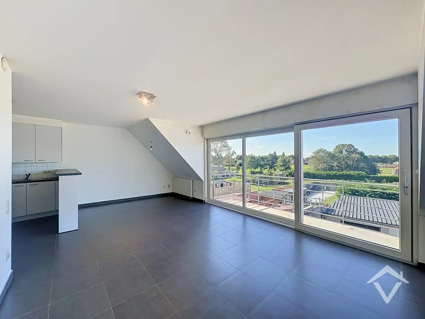 Geïnstalleerd en lichtrijk appartement met twee slaapkamers te Zevekote, Gistel foto 2