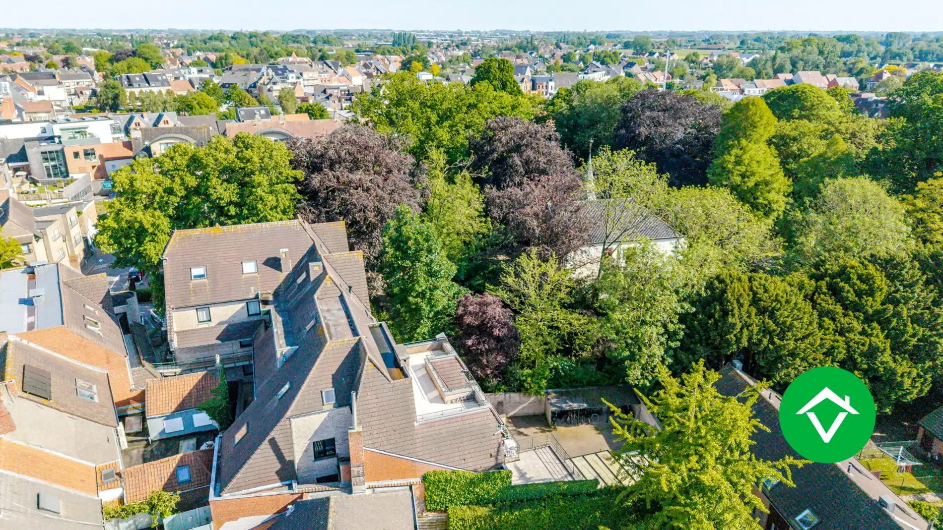 Prachtig gelegen penthouse met 3 slaapkamers en garage in centrum Torhout foto 29