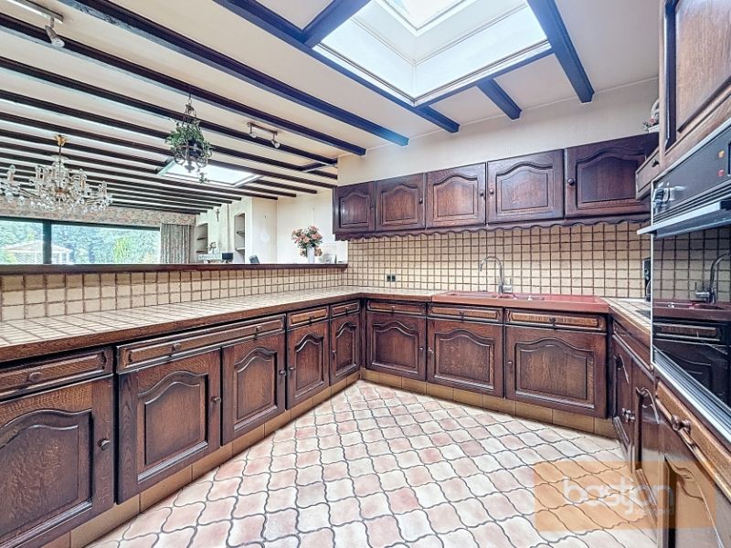 Te renoveren woning met tal van mogelijkheden in hartje Marke foto 9